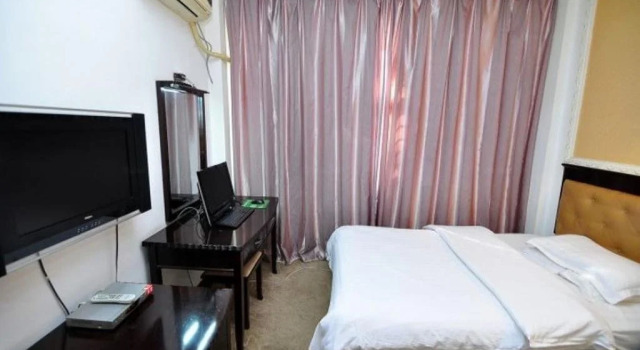 Luliang Jinjiang Inn, Boek Hotel Luliang Yunnan