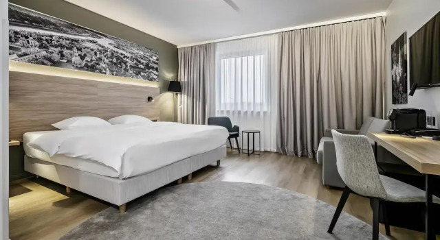 Номер Семейный с видом на аэропорт Отель Park Inn by Radisson Vilnius Airport Hotel & Conference Centre