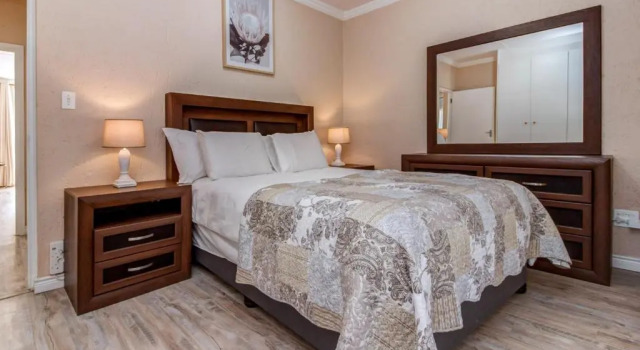 Апартаменты Superior Upmarket Sandton apartment