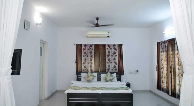 Elis Hospitality Service Ahmedabad, Rezerwuj Hotel Hotele w Gujarat ze śniadaniem, Śniadanie