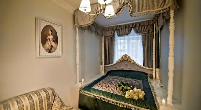 Люкс Роял Сити Отель