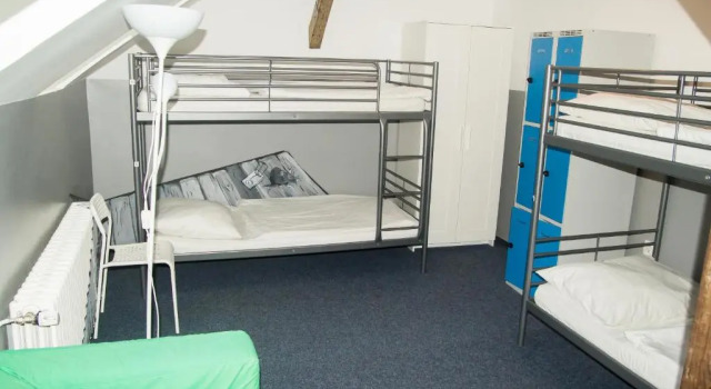 Letto in camerata con vista sulla città Hostel Franz Kafka