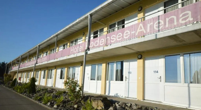 Hotel Bodensee-Arena, Забронировать Отель Кройцлинген Тургау, рядом с Арена «Бодензее»