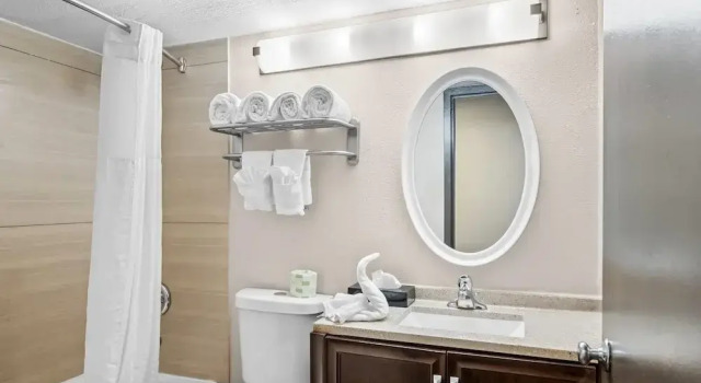 Четырёхместный люкс Quality Inn Little Rock on I-30 Near Littlerock airport