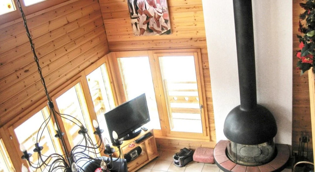 Chalet With 3 Bedrooms in Veysonnaz, With Wonderful Mountain View, Fur