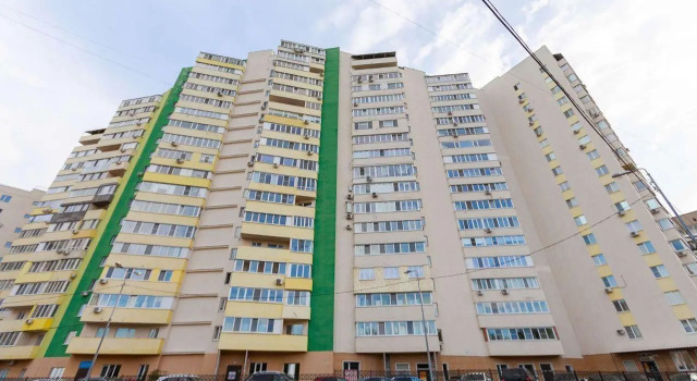 Apartments on Aerodromnaya 98A street, Prenota Appartamento Hotel a Samara con parcheggio, Parcheggio