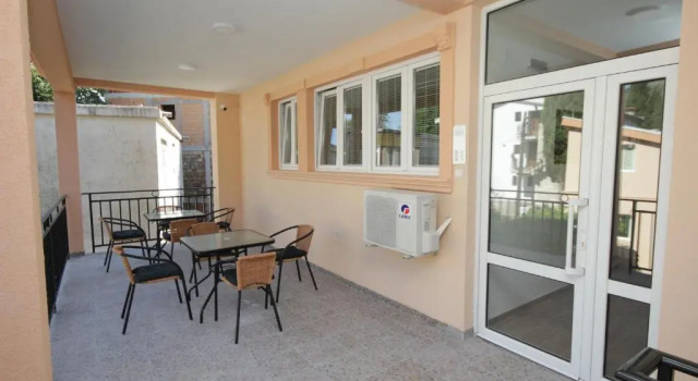 Апартаменты Apartments Centar Sutomore