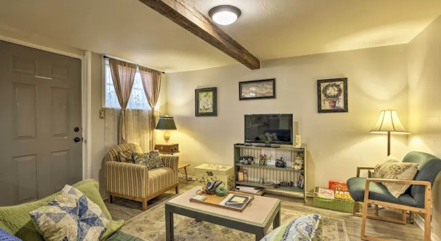 Cozy & Vintage Cedar City Apartment w/ Fire Pit!, Rezervasyon Daire Cedar City Iron County