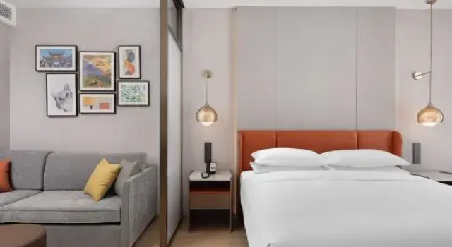 Капсула Deluxe Home2 Suite by Hilton Kunming Xishan