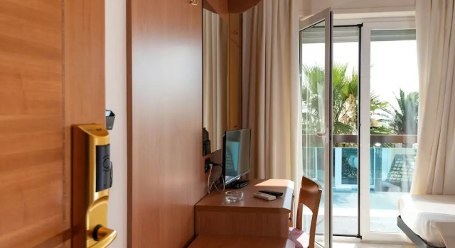 Двухместный номер Standard с балконом Hotel Paradiso