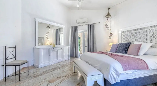 Golfinhos Magnificent Spacious 5 Bedroom Villa, Rezervovat Vila Chaty v Algarve, Chalupa