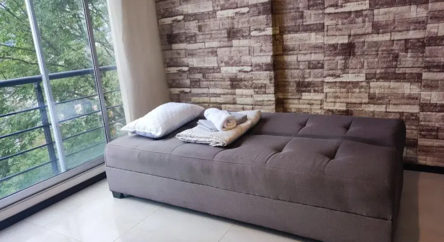 Modern Miravalle Apartment