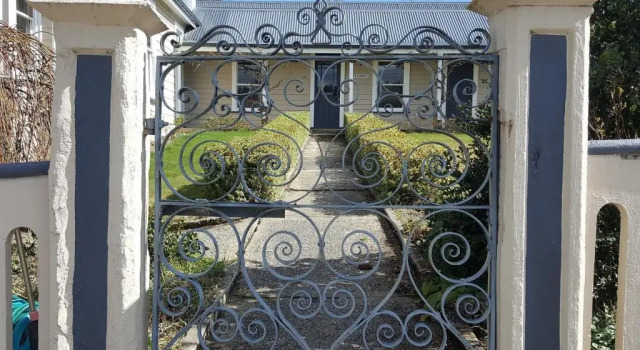 The Old Doctors Residence