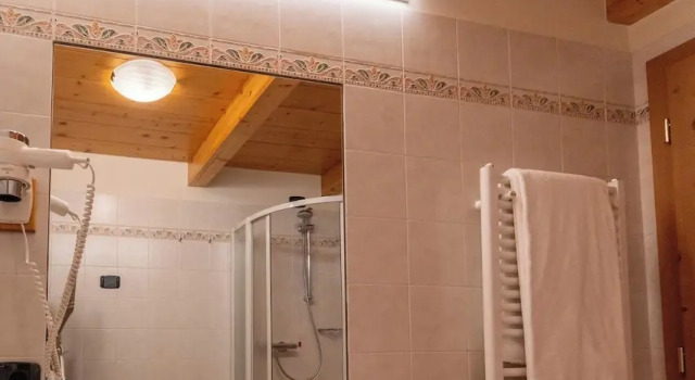 Standard Vierer Zimmer Hotel Primula
