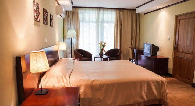 Люкс Executive c 1 комнатой с видом на окрестности Gorillas Volcanoes Hotel