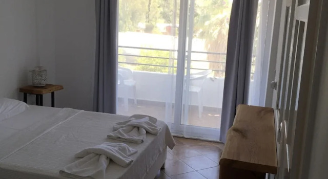 Двухместный номер Standard с балконом Pataros Hotel