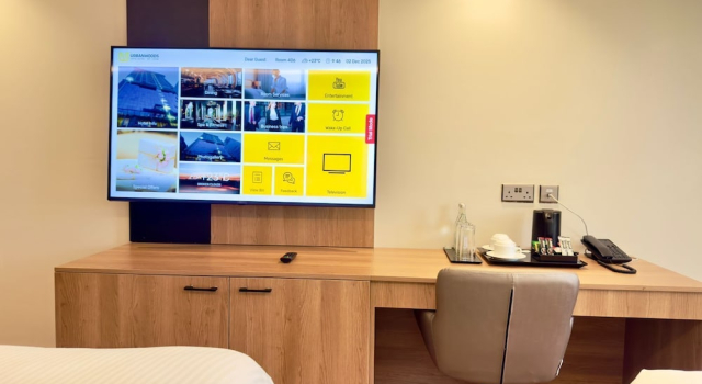 Люкс Deluxe Urbanwoods Hotel Suites by icon