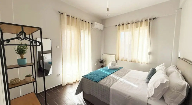 Athenian Petralona Suite