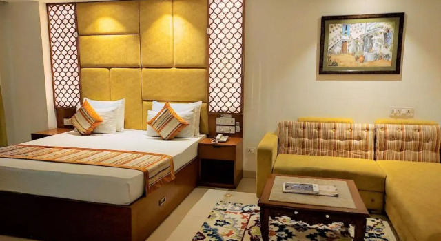 Люкс Deluxe The Angel Hotel & Suites near Medanta