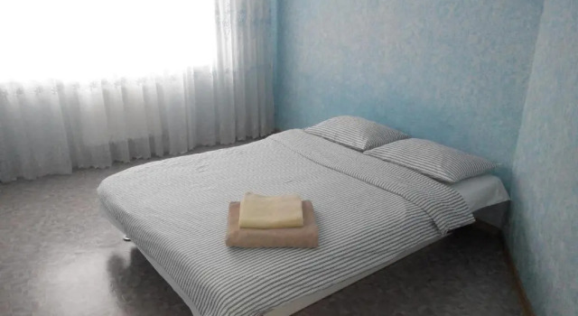 Apartment on Kravchuka 15b, Book Lejlighed Lejligheder i Lutsk, Lejlighed