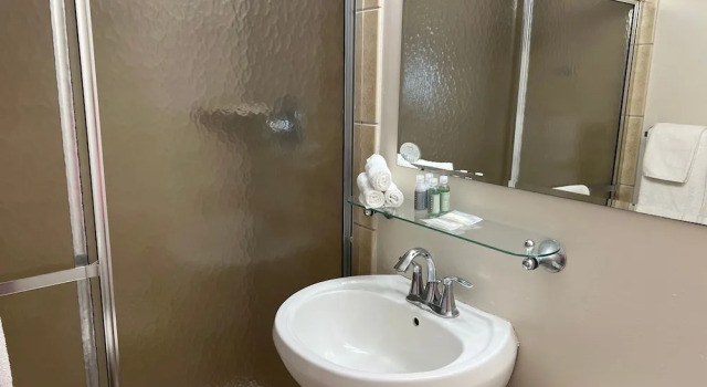 Четырёхместный номер Standard El Coronado Resort