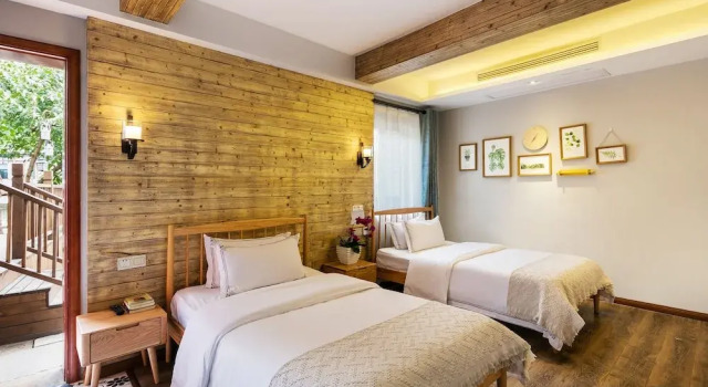 Номер Classic Floral Hotel Hangzhou Nuanshuyiju