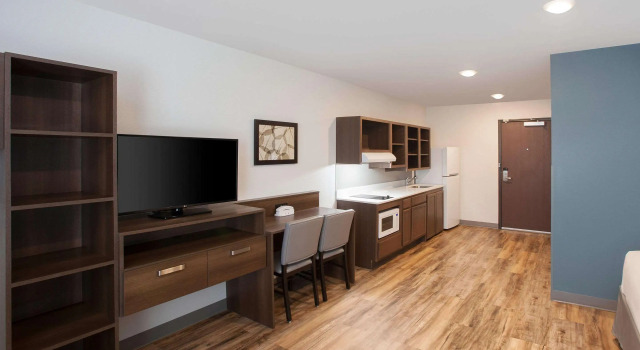 Четырёхместный номер Standard Woodspring Suites West Monroe