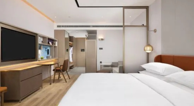 Двухместный люкс Deluxe Home2 Suites by Hilton  Hangzhoudong Railway  Station