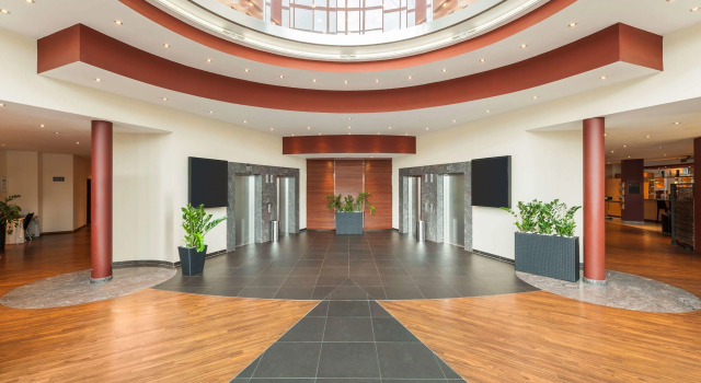 NH Dresden, Rezervasyon Otel Dresden yemekli oteller, Yarım Pansiyon / Tam Pansiyon