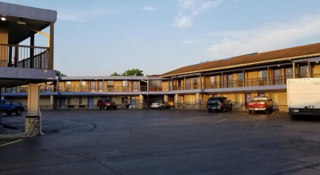 Super 8 - North Lima, Book Hotel Hoteller i Boardman med parkering, Parkering