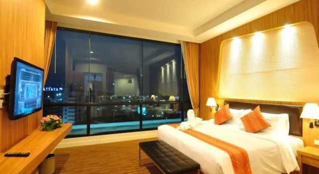 Люкс VC Hotel (SHA Extra Plus)