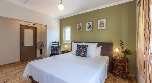 Quinta da Paz B&B, Забронировать Отель «постель и завтрак» Отели Портиман 3 звезды, рядом с Пляж Кареануш, 3*