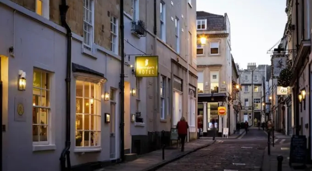 Dream Stays Bath - Haringtons Place
