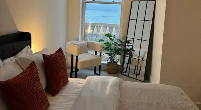Апартаменты Luxury Luxury 2 Bed Apt Seaview By Urban Roost