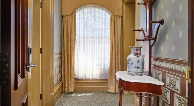Номер Standard Craigs Royal Hotel