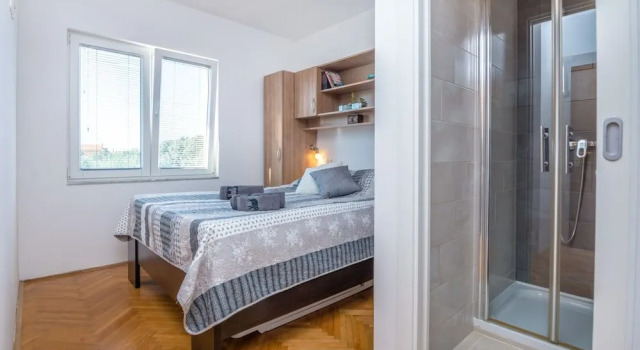 Apartment Radovic Nives