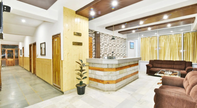 Hotel Devlok, Забронировать Отель Отели Манали с завтраком, Завтраки