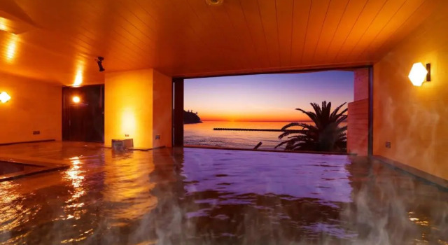 Номер Economy Ooedo Onsen Monogatari Toi Marine Hotel