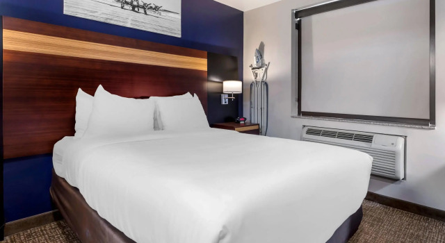 Двухместный номер Standard Avion Inn Near LGA Airport, an Ascend Collection Hotel