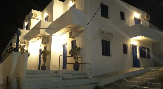 Iliachtida, Prenota Affittacamere Plaka Milou Milo