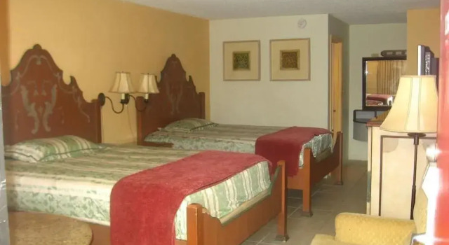 Lake Cecile Inn and Suites, Varaa Hotelli Kissimmee Kissimmee