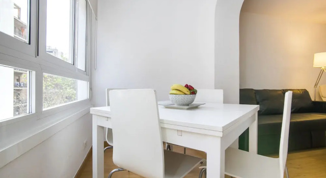 BBarcelona Family Flat, Забронировать Отель Отели Барселоны с парковкой, рядом с Museu de Carrosses Fúnebres, Парковка