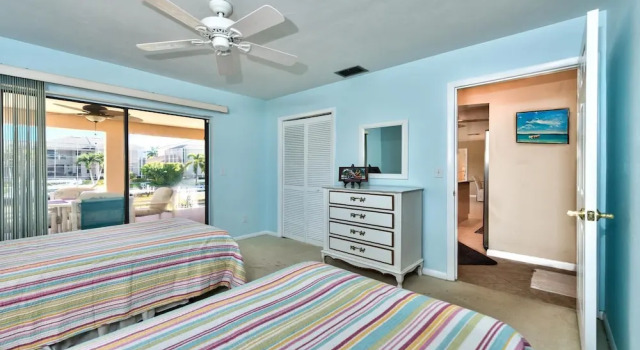 Sirena Waterfront 3 Bedroom Home by NFVH, Book Feriehus Villaer i North Naples, Villa