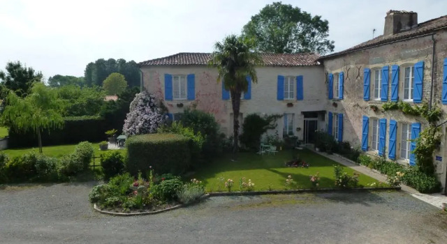 Le Logis de Faugerit, Rezerwuj Hotel Frontenay-Rohan-Rohan Poitou-Charentes