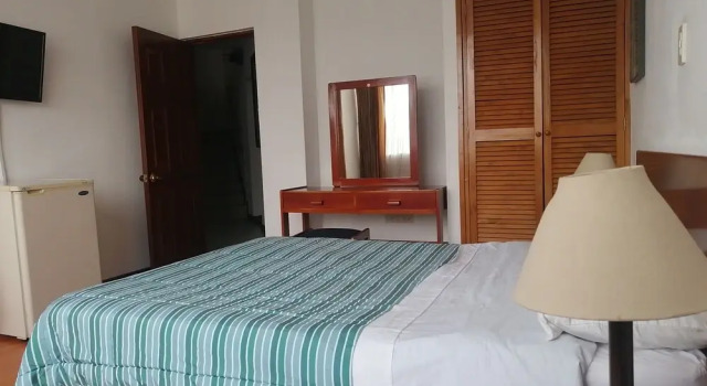 Room in Guest room - Comfotable Room in very nice location