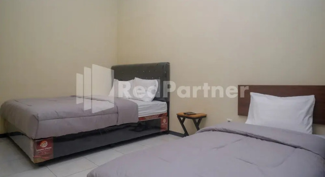 Mutiara Residence Near Simpang Lima Mitra RedDoorz