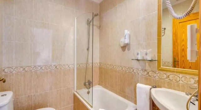 Семейный номер Standard Hotel Torre San Juan