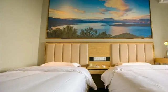 Fairyland Hotel (Kunming Chenggong High-Speed Railway Station), Rezerwuj Hotel Hotele w Kunming z parkingiem, Parking
