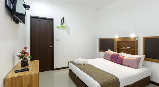 Люкс Deluxe The Lantern Hostel and SPA