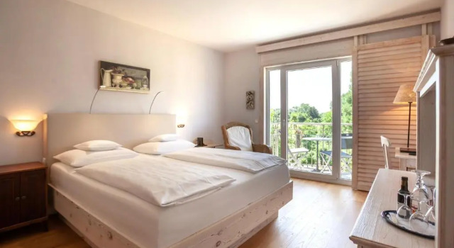 Номер Comfort Hotel Hirschen